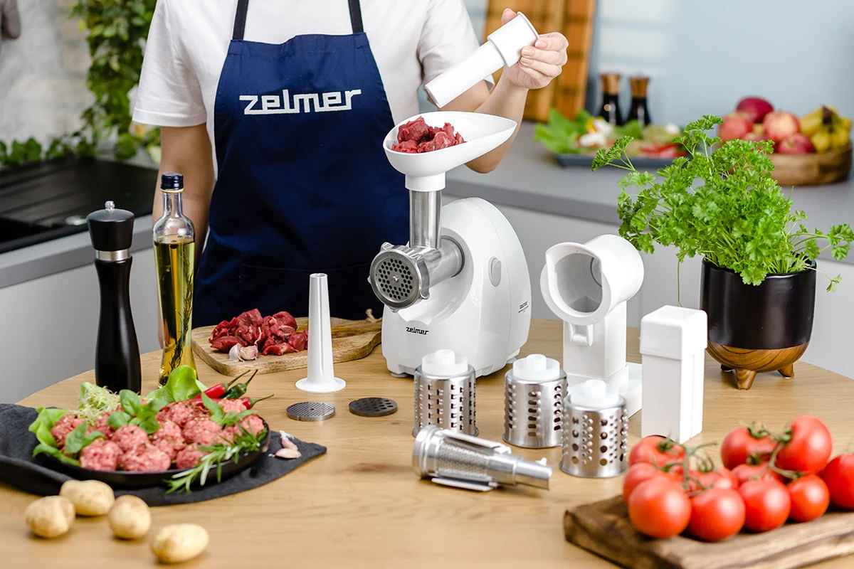 Zelmer ZMM4055B Meat Mincer, White/Steel
