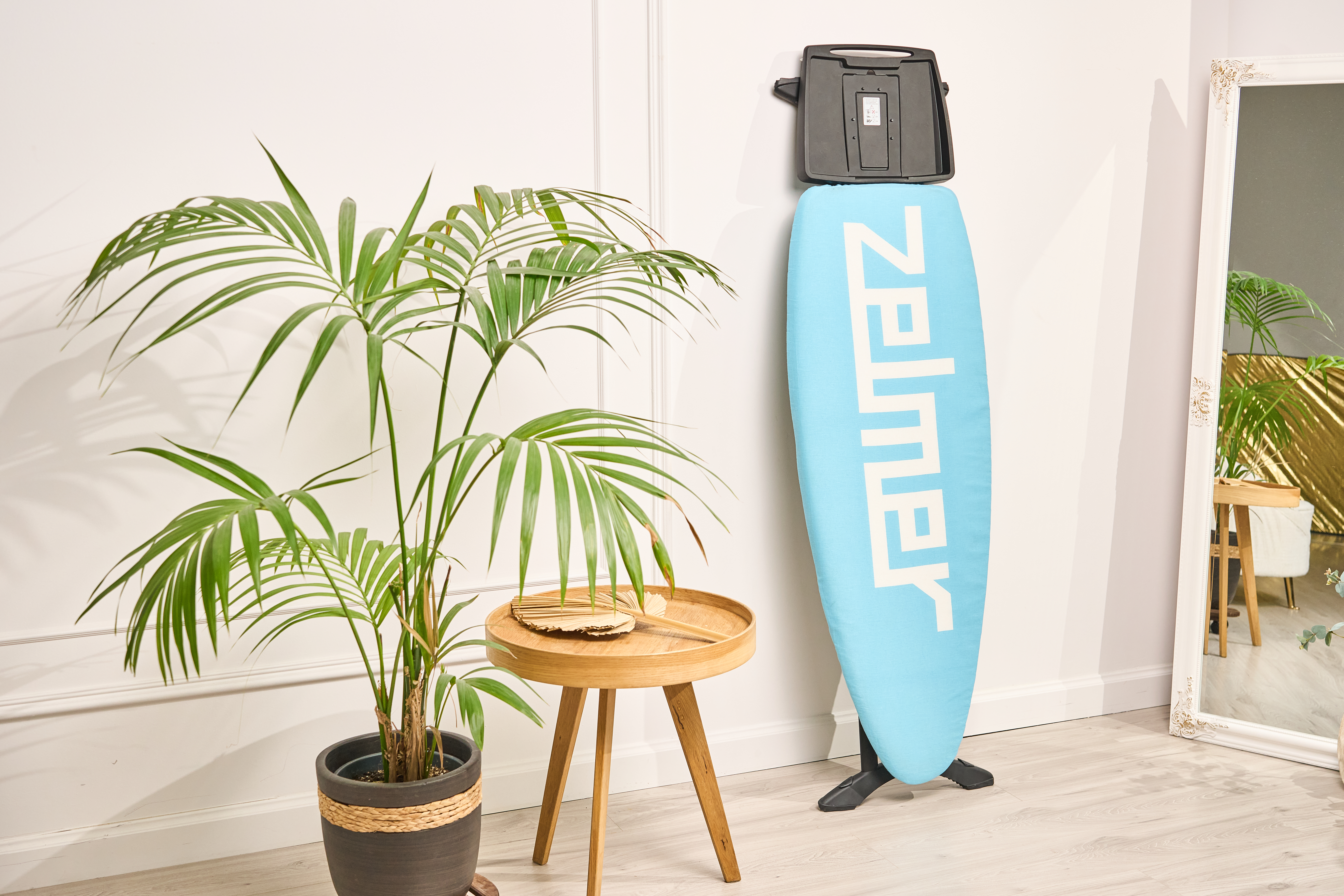Zelmer ZIB0004 Deluxe Ironing Board, Black/Blue