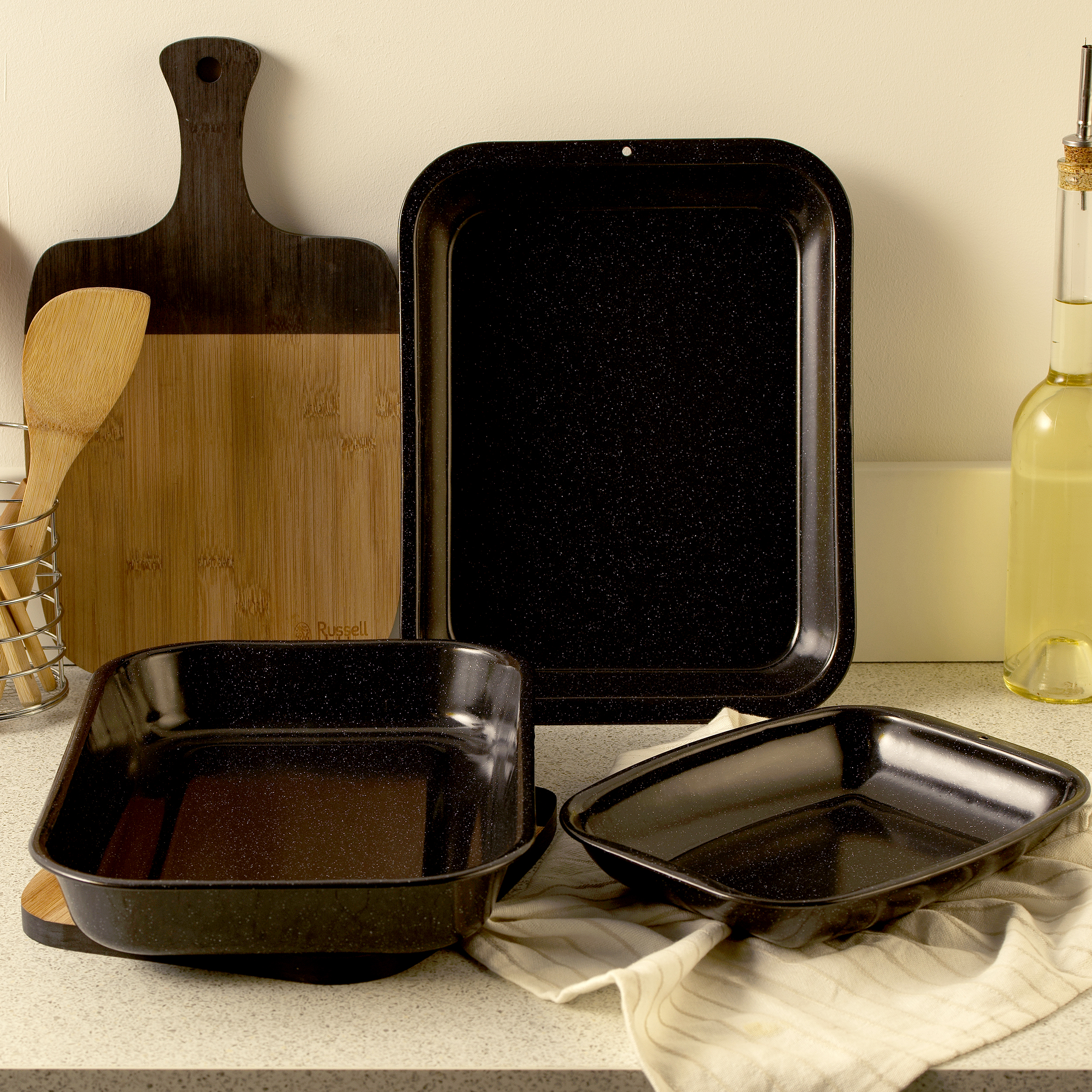Russell Hobbs CW20701EU 3 Piece Roaster & Chop Tray Set