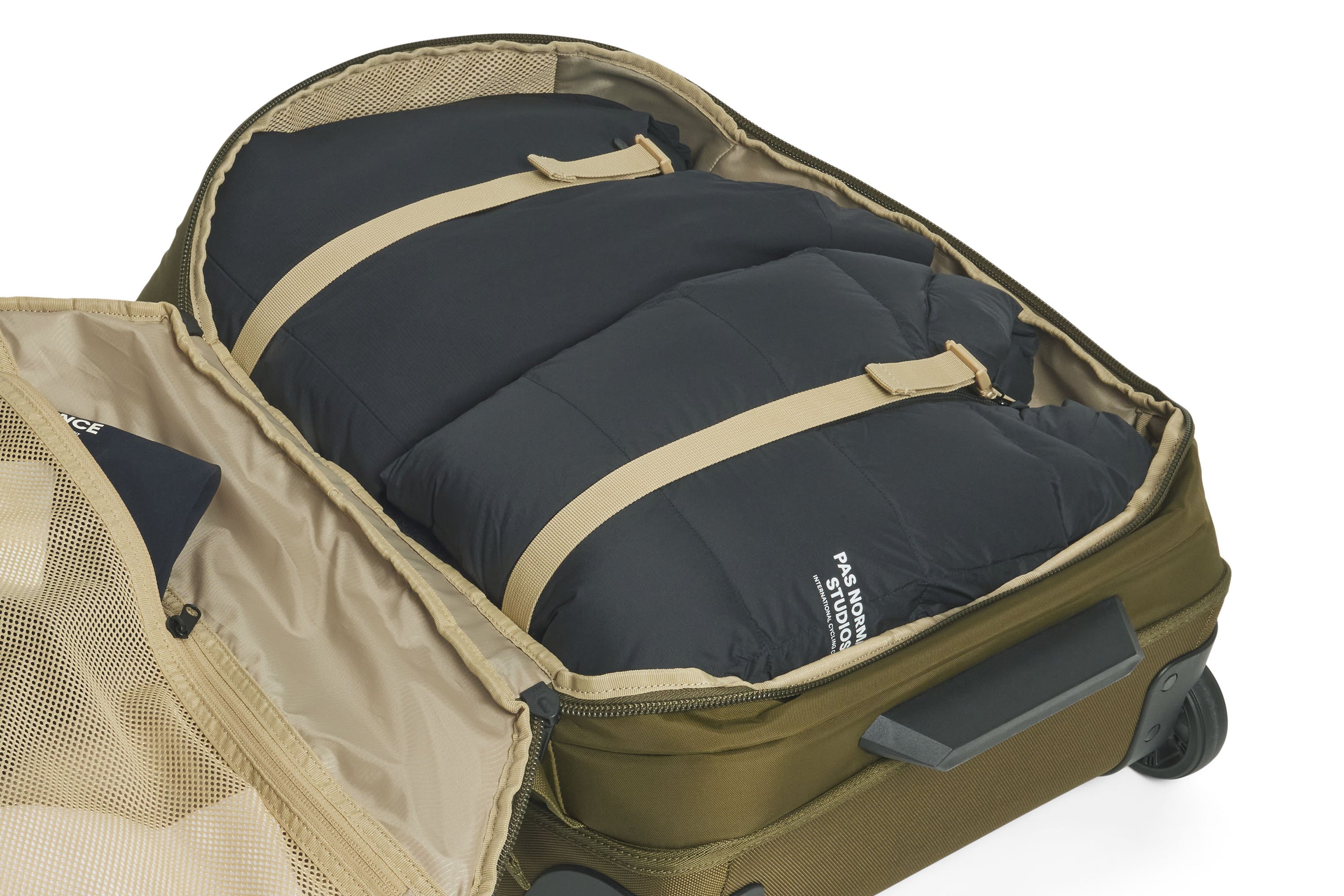 Thule 5614 EnRoute Widebody Carry on Natural Green