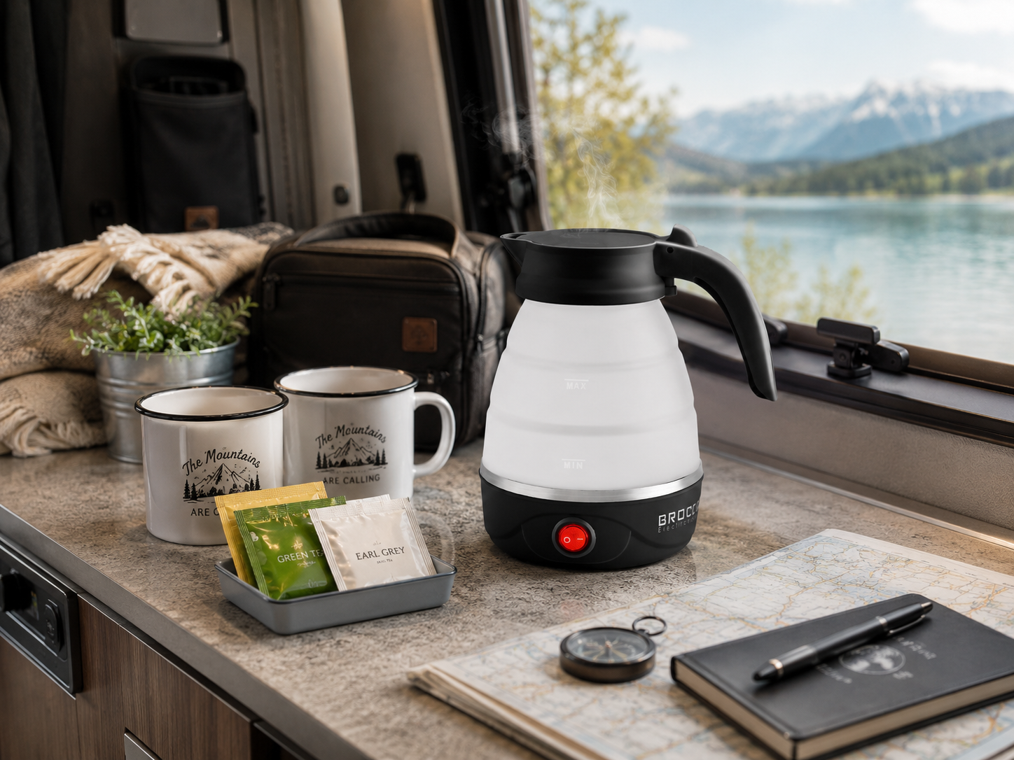 Brock WK 0904 BK Foldable Travel Kettle 0,5L 500W, Black/White